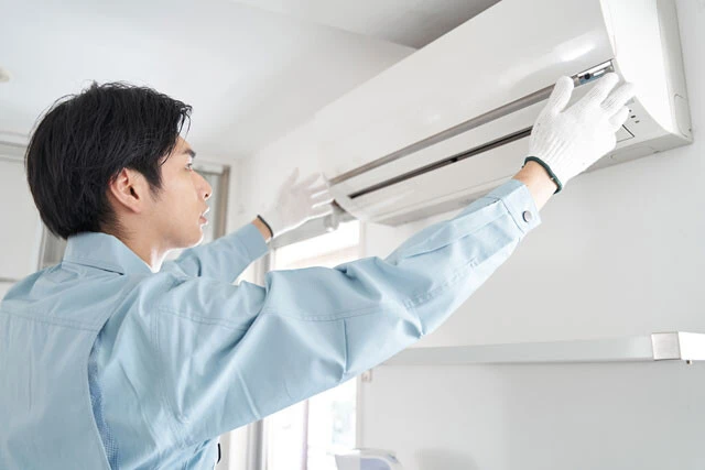 この夏はエアコンが直せない!? プロが解説するナフサ不足の影響と"今すぐ取るべき対策"